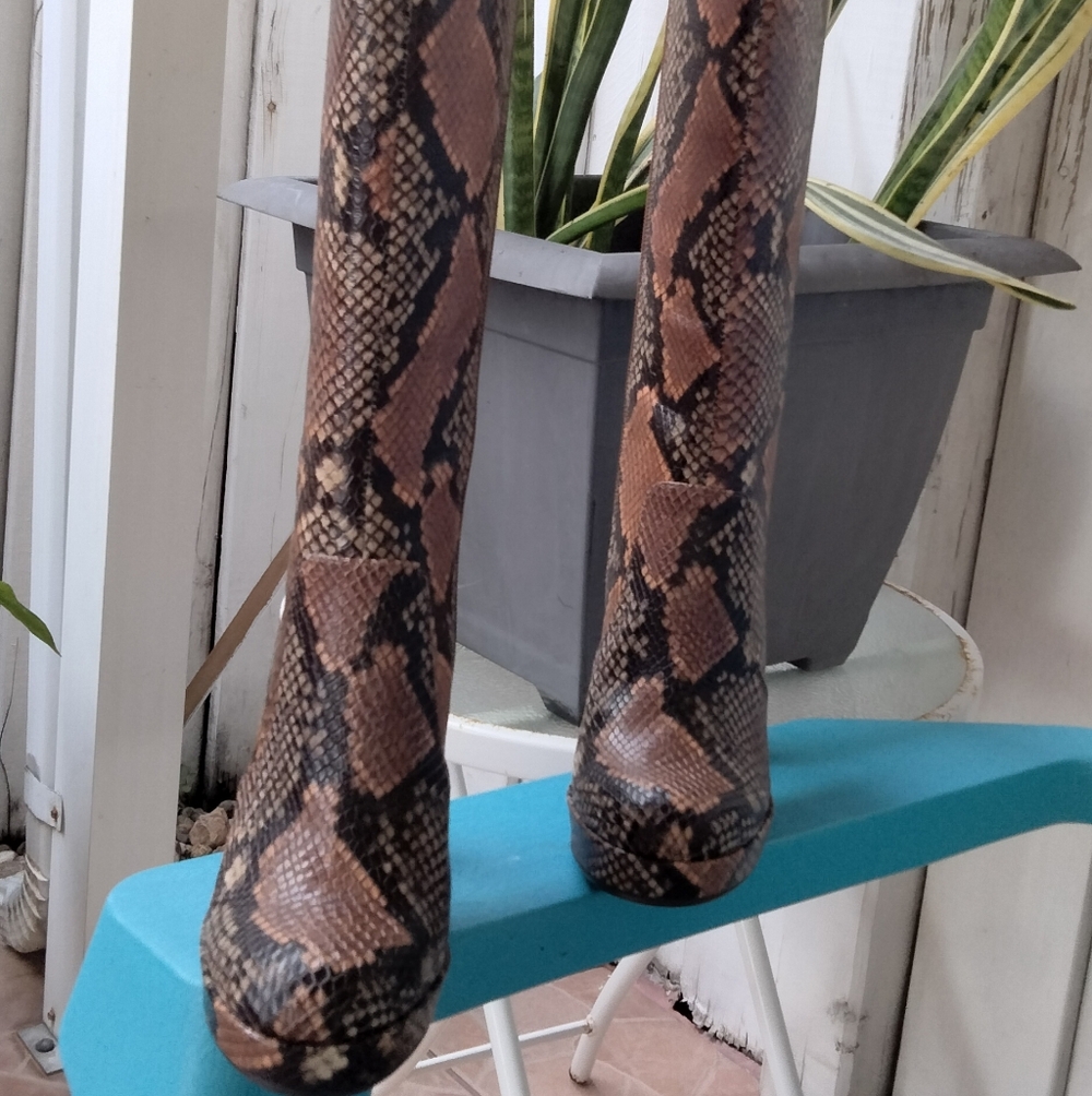 Vince Camuto JESTINAL Brown Black Snakeskin Knee-High Boots
